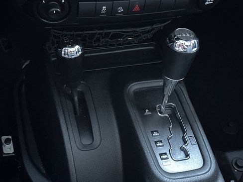 Used 2017 Jeep Wrangler Unlimited Sport image 21