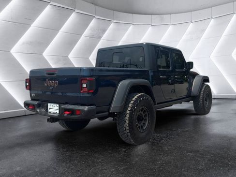Used 2025 Jeep Gladiator Rubicon w/ Safety Group AWD/4WD image 7