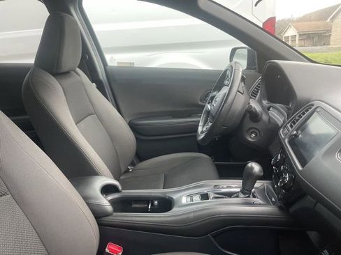 Used 2021 Honda HR-V Sport image 13