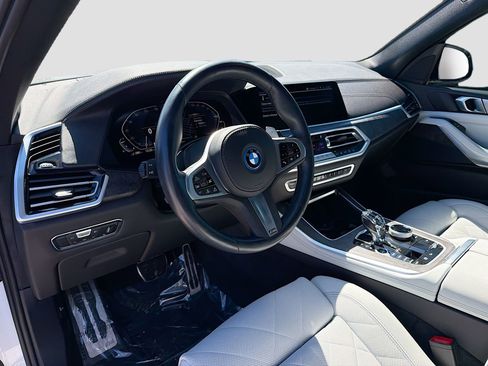 Used 2023 BMW X5 xDrive45e w/ Executive Package image 27