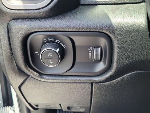 Used 2025 RAM 3500 Tradesman AWD/4WD image 20