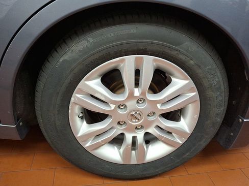 Used 2010 Nissan Altima 2.5 SL w/ SL Pkg image 7