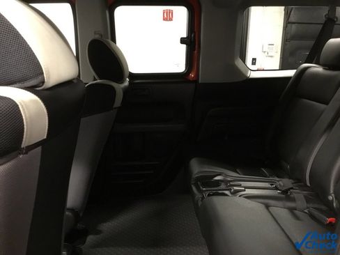 Used 2005 Honda Element LX image 25