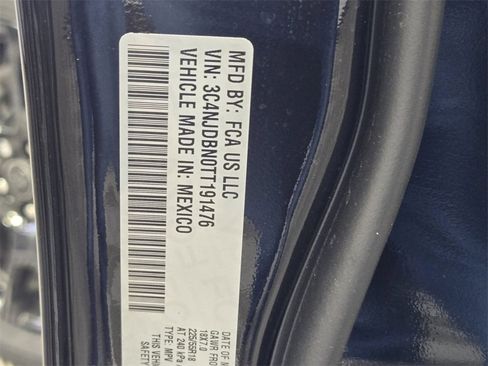 New 2026 Jeep Compass Latitude image 13