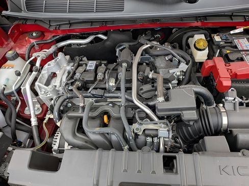 Certified 2025 Nissan Kicks SR AWD/4WD image 27