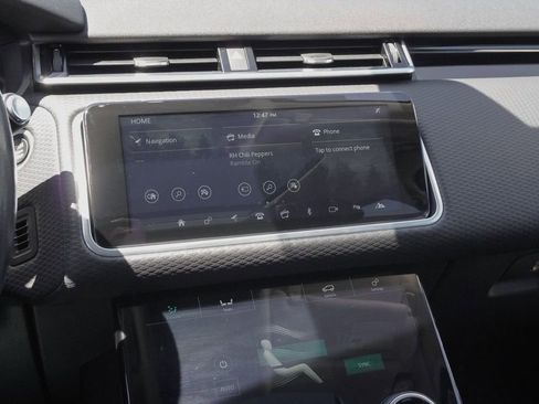 Used 2018 Land Rover Range Rover Velar R-Dynamic SE image 15