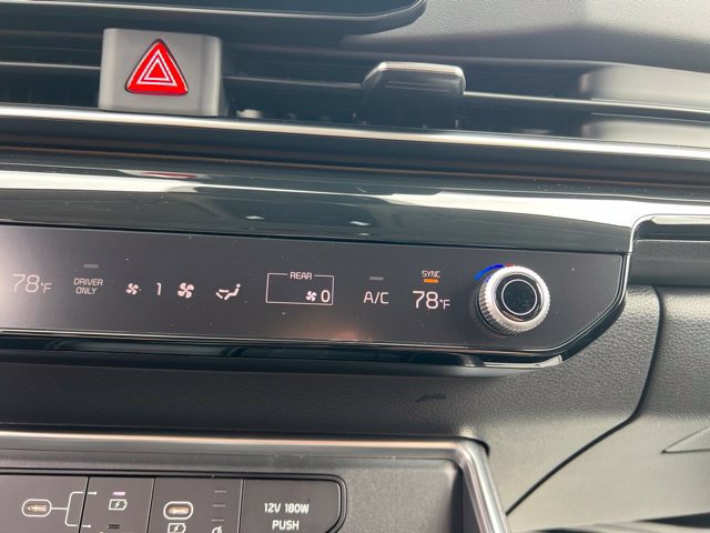 Certified 2026 Kia Carnival SX Prestige FWD image 23