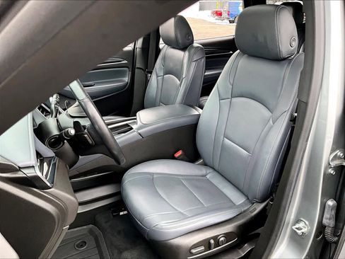 Used 2023 Buick Enclave Essence w/ Experience Buick Package image 10