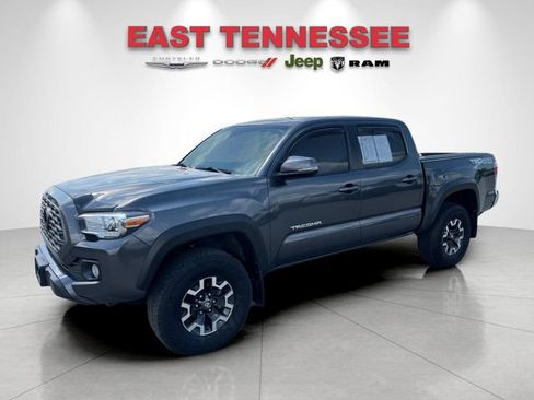 Used 2022 Toyota Tacoma TRD Off-Road AWD/4WD image 7