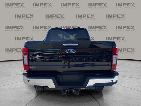 Used 2022 Ford F250 XLT w/ XLT Premium Package image 4