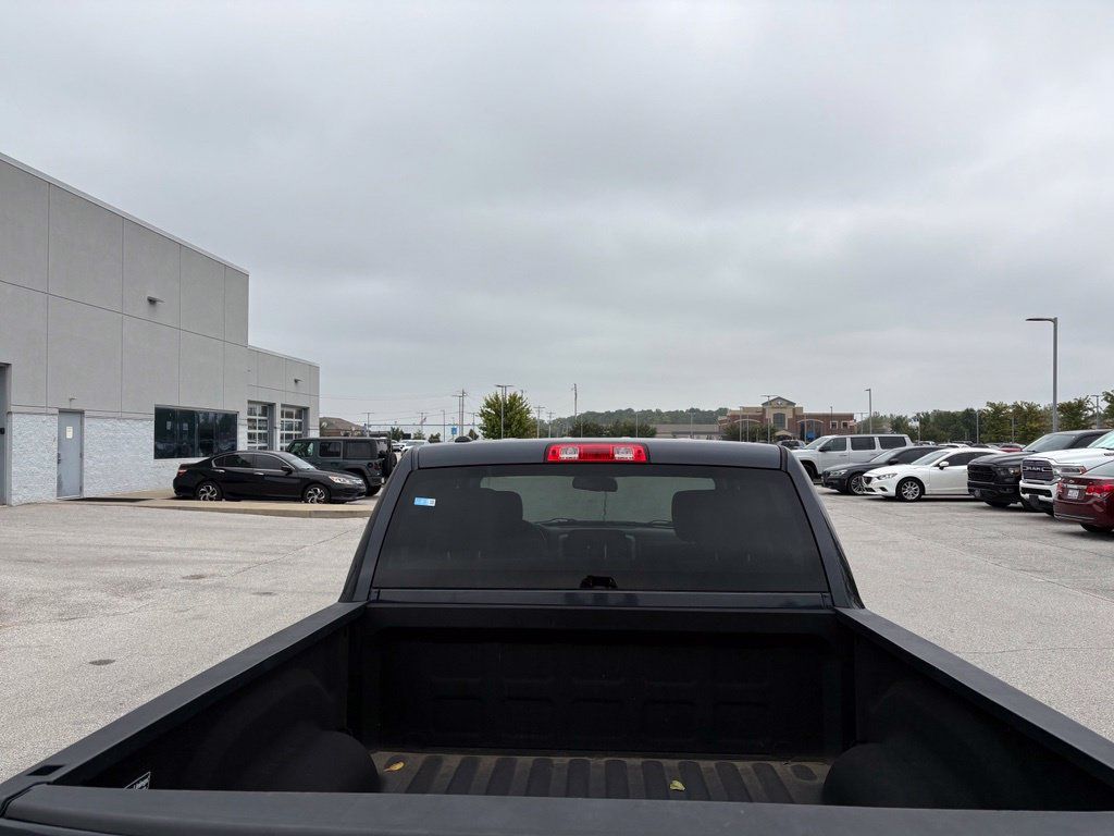 Used 2015 RAM 1500 Express AWD/4WD image 21
