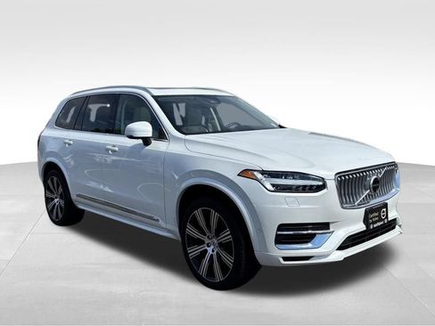 Certified 2024 Volvo XC90 T8 Ultimate w/ Protection Package Premier AWD/4WD image 38