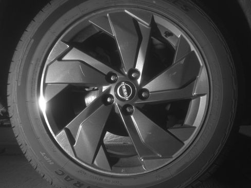 Used 2025 Nissan Rogue SV FWD image 15