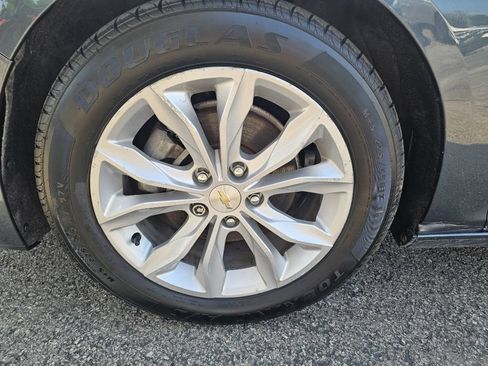 Used 2021 Chevrolet Malibu LT FWD image 11