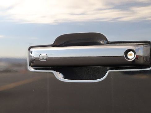 Used 2023 Ford F150 Lariat w/ Max Trailer Tow Package image 13