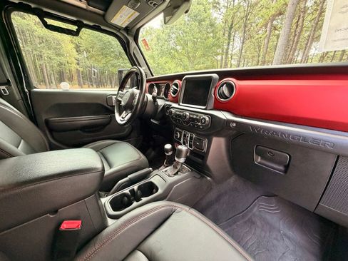 Used 2020 Jeep Wrangler Unlimited Rubicon AWD/4WD image 20