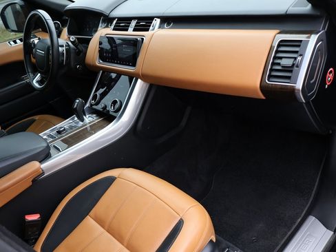 Used 2018 Land Rover Range Rover Sport Supercharged image 12