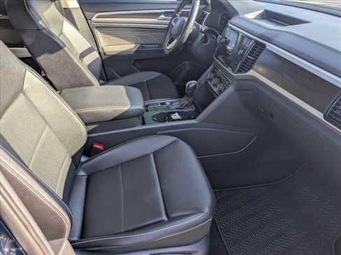 Used 2023 Volkswagen Atlas SE w/ Panoramic Sunroof Package FWD image 15