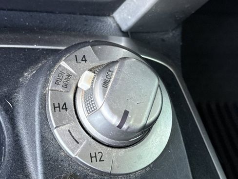 Used 2018 Toyota 4Runner SR5 image 33