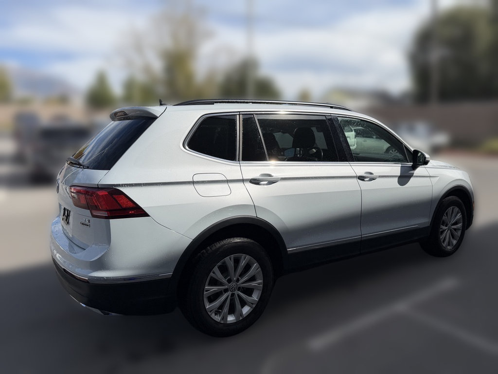 Used 2018 Volkswagen Tiguan SE w/ 3rd Row Seat Package AWD/4WD image 4
