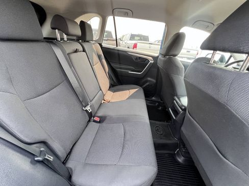 Used 2019 Toyota RAV4 LE w/ All Weather Liner Package AWD/4WD image 8