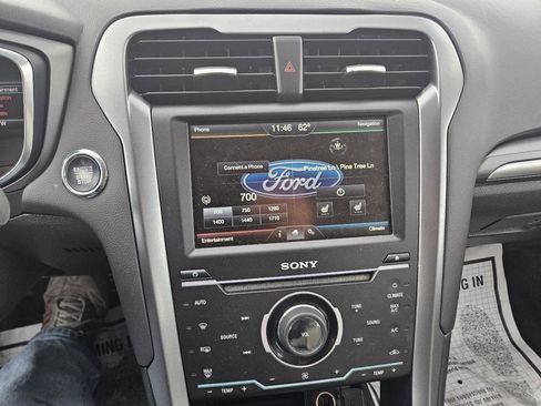 Used 2015 Ford Fusion Titanium image 22