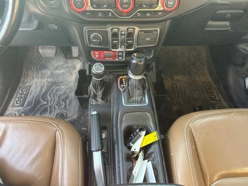 Used 2021 Jeep Gladiator Rubicon AWD/4WD image 17