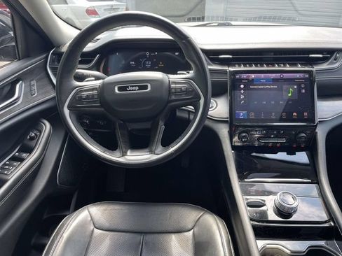 Used 2021 Jeep Grand Cherokee L Limited w/ Luxury Tech Group II AWD/4WD image 14