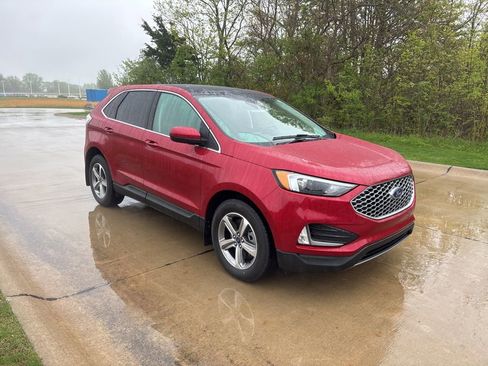 Used 2023 Ford Edge SEL w/ Convenience Package AWD/4WD image 11