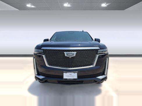Used 2023 Cadillac Escalade ESV Premium Luxury w/ LPO, Radiant Package AWD/4WD image 4