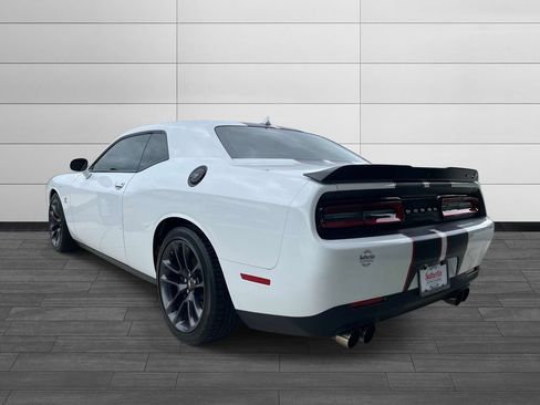 Used 2022 Dodge Challenger R/T Scat Pack RWD image 5
