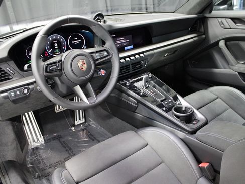 New 2025 Porsche 911 Carrera 4 GTS image 4