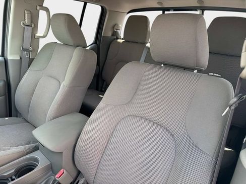 Used 2021 Nissan Frontier SV w/ SV Utility Package AWD/4WD image 18