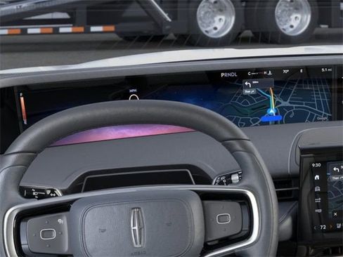 New 2025 Lincoln Nautilus Reserve image 13