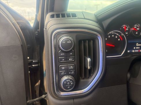 Used 2020 Chevrolet Silverado 1500 LTZ w/ LTZ Texas Edition AWD/4WD image 11