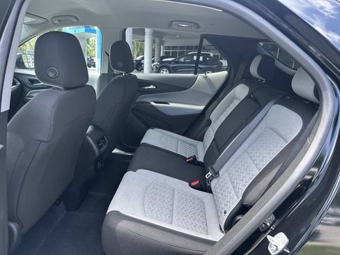 Used 2022 Chevrolet Equinox LS w/ LS Convenience Package FWD image 27