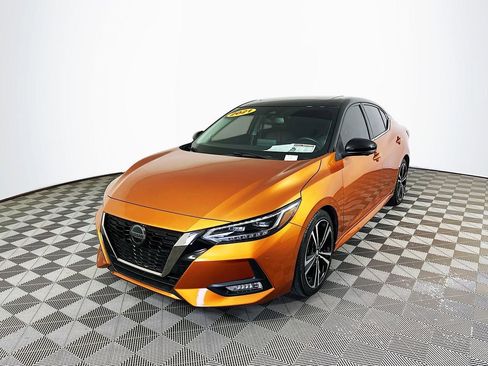 Used 2021 Nissan Sentra SR w/ SR Premium Package FWD image 5