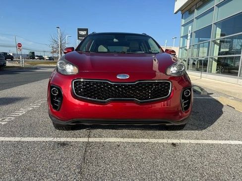 Used 2019 Kia Sportage EX w/ EX Premium Package image 2