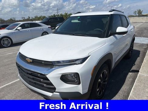 Used 2023 Chevrolet TrailBlazer LT w/ Convenience Package image 1