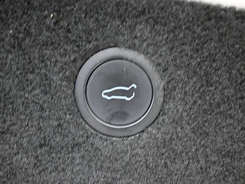 Used 2024 Tesla Model X AWD/4WD image 14