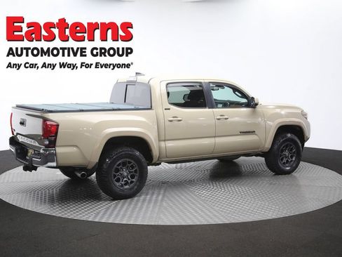 Used 2018 Toyota Tacoma SR5 AWD/4WD image 40