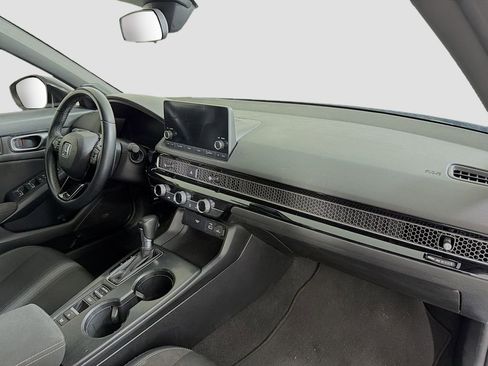 Used 2023 Honda Civic Sport image 26