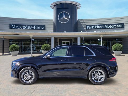Certified 2025 Mercedes-Benz GLE 580 4MATIC image 3