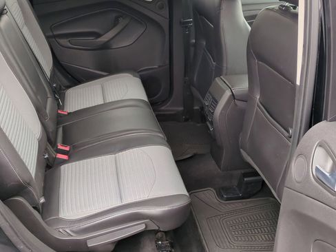 Used 2017 Ford Escape SE w/ Equipment Group 201A image 23