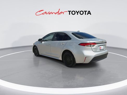 Certified 2025 Toyota Corolla LE FWD image 6