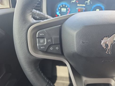 Used 2025 Ford Bronco Badlands AWD/4WD image 16
