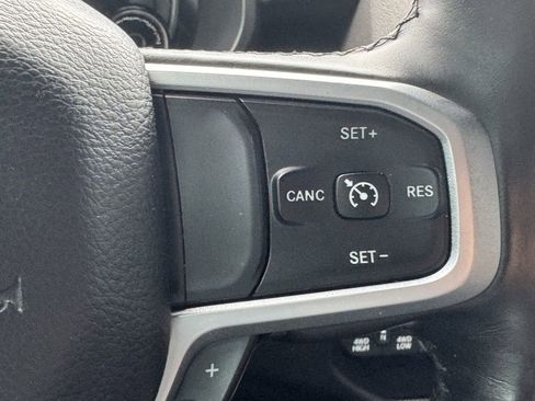 Used 2019 RAM 1500 Big Horn AWD/4WD image 18