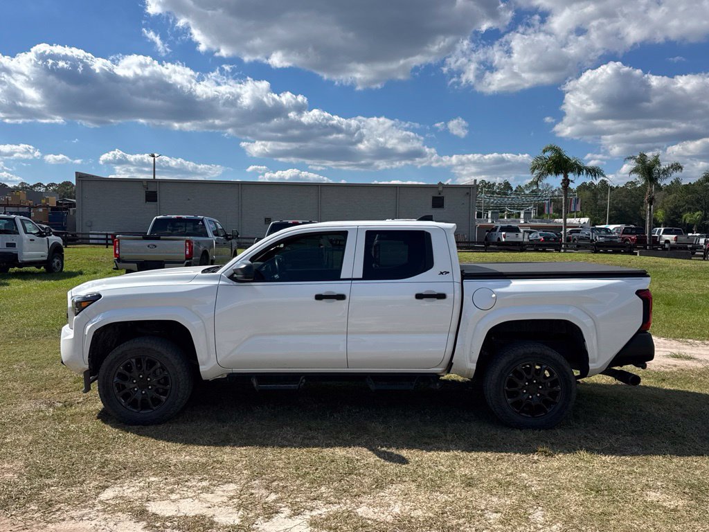Used 2024 Toyota Tacoma SR AWD/4WD image 2