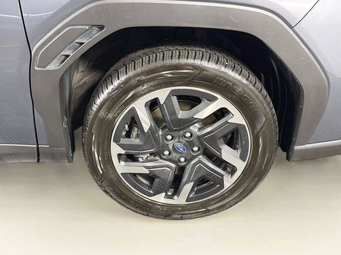 Used 2025 Subaru Forester Limited AWD/4WD image 37