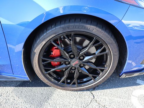 Used 2023 Chevrolet Corvette Stingray Preferred Cpe w/ Z51 Performance Package RWD image 36